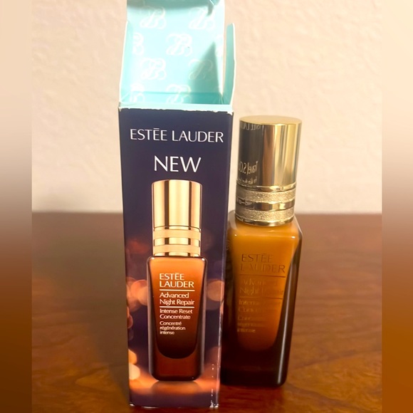 New in box Estée Lauder Advanced Night Repair Intense Reset Concentrate new box